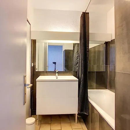 Appartement 2P Cabine Sur Plage Avec Parking Et Climatisation - Fr-1-715-46 Apartment Palavas-les-Flots