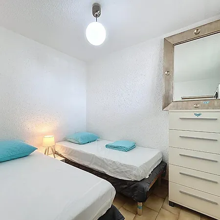 Apartment 2p Sur Avec Parking Et Climatisation - Fr-1-715-46 *